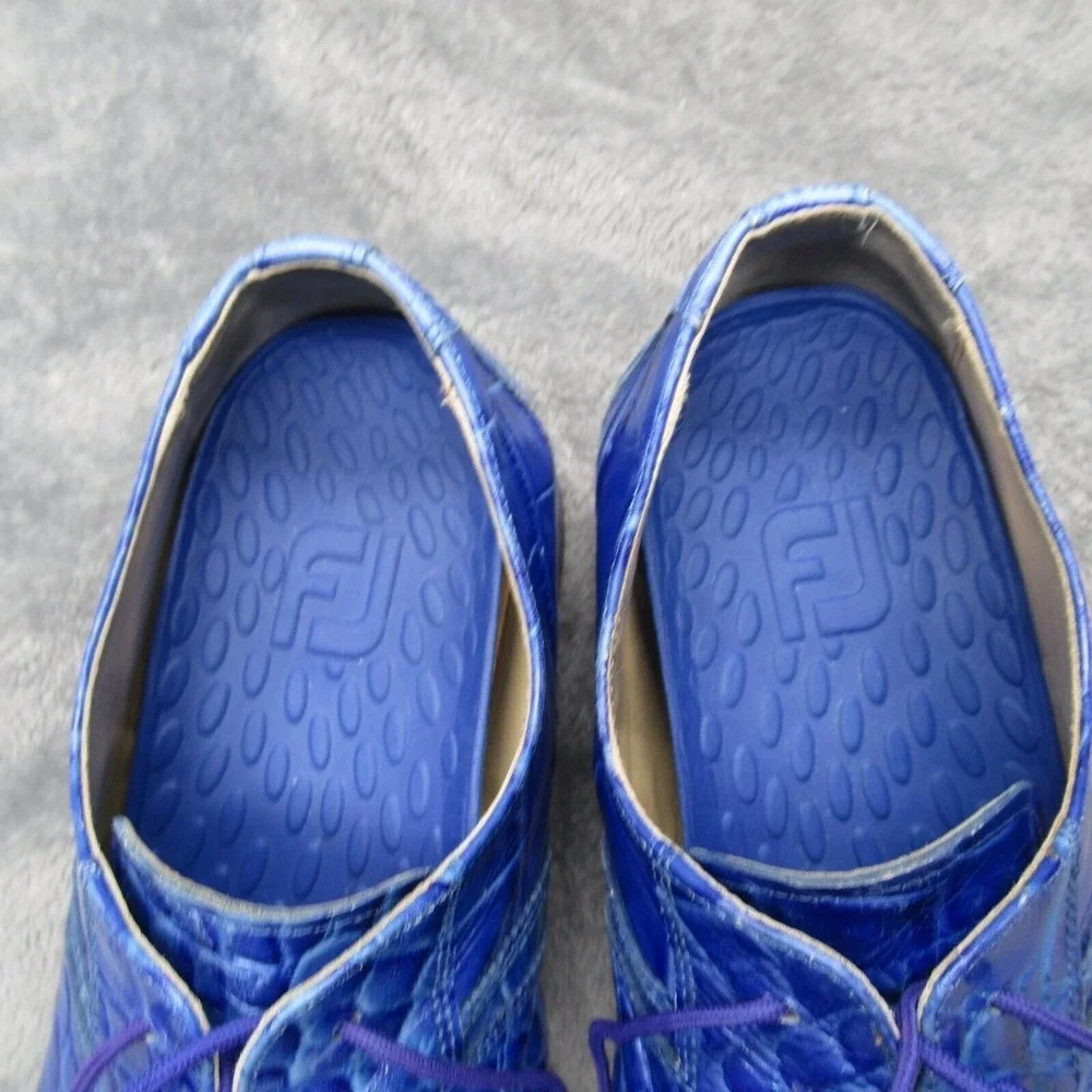 FootJoy striking blue